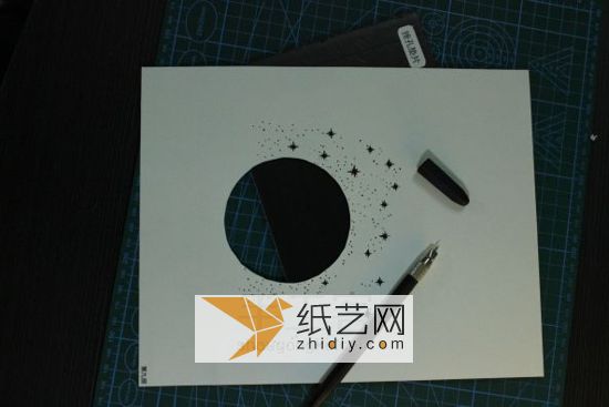 大白光影纸雕灯制作威廉希尔中国官网
 第2步