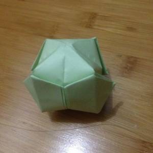 十分简单的手工威廉希尔中国官网
气球图解教程 如何折叠出一个气球