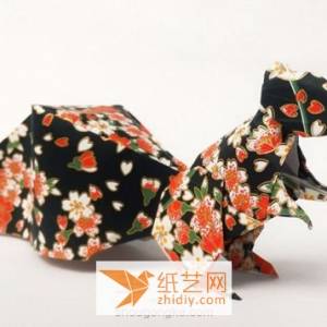 动物折纸大全中折纸松鼠的制作威廉希尔中国官网
