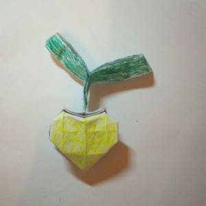 情人节折叠发芽的折纸心 创意威廉希尔公司官网
礼物的DIY制作