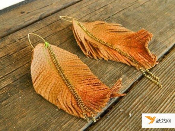 使用皮革制作个性羽毛挂饰的具体方法