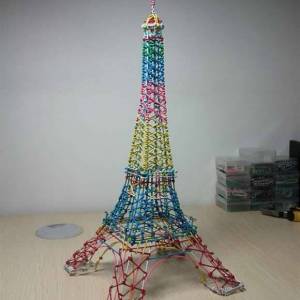 用回形针制作埃菲尔铁塔模型的威廉希尔中国官网
