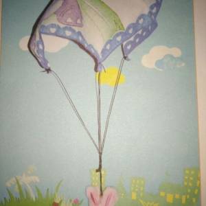 用手绢制作成降落伞的儿童威廉希尔公司官网
制作