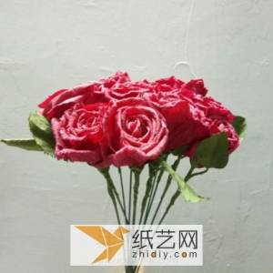 用皱纹纸来做一个纸玫瑰花的图解威廉希尔中国官网
 纸玫瑰花制作大全