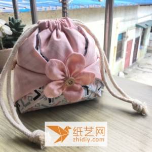 漂亮的布艺DIY樱花束口袋包包新年礼物的制作威廉希尔中国官网
