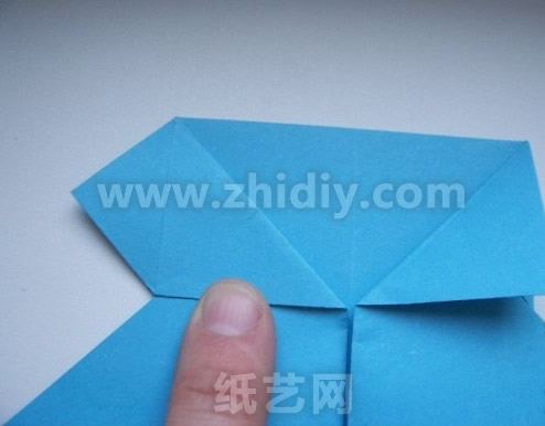 威廉希尔公司官网
折纸小狗制作威廉希尔中国官网
图解折纸过程中的第十一步