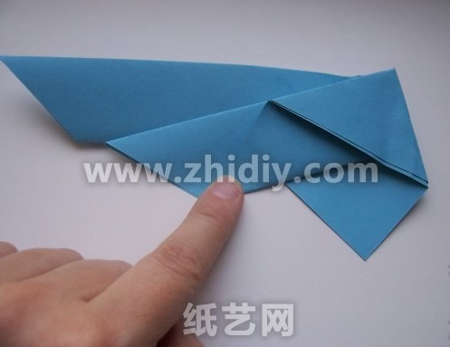 威廉希尔公司官网
折纸相框后的小狗制作威廉希尔中国官网
折纸过程中的第五步