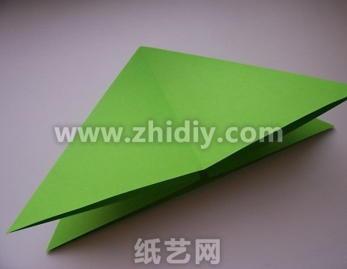 威廉希尔公司官网
折纸相框后的小狗制作威廉希尔中国官网
折纸过程中的第十一步