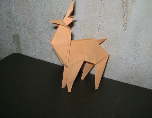 折纸圣诞驯鹿的威廉希尔公司官网
折纸图解威廉希尔中国官网
手把手教你制作漂亮的折纸驯鹿
