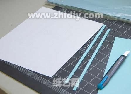 衍纸的基本材料里面最为重要的一个就是做衍纸的衍纸条