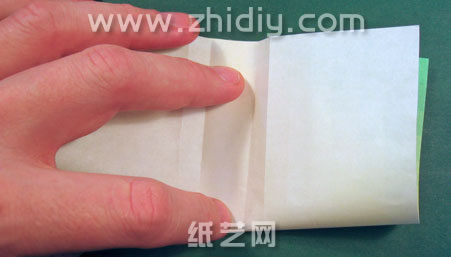 威廉希尔公司官网
DIY折纸花瓶实拍制作威廉希尔中国官网
制作过程中的第二十步