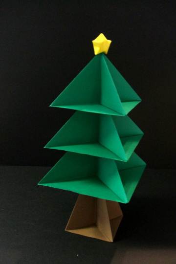 折纸圣诞树的折纸图解威廉希尔中国官网
手把手教你折叠精美的折纸圣诞树