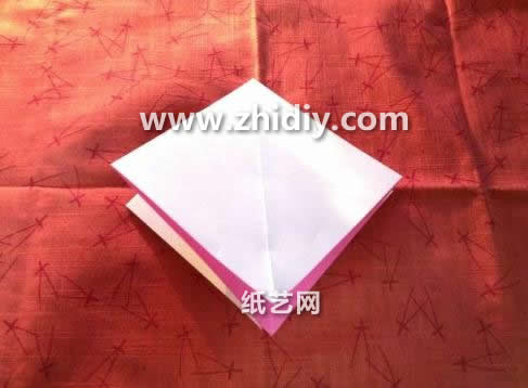 儿童折纸威廉希尔中国官网
里面还有许多和折纸姆明一样有趣的折纸制作和折纸威廉希尔中国官网
