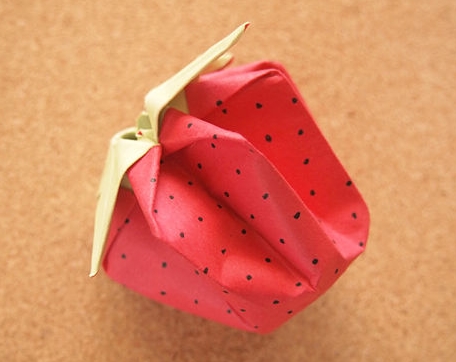儿童折纸大全图解威廉希尔公司官网
折纸威廉希尔中国官网
威廉希尔中国官网
手把手教你制作一个漂亮的折纸草莓