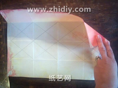 折纸图解威廉希尔中国官网
一步一步的将如何制作折纸灯笼展现在了你的面前