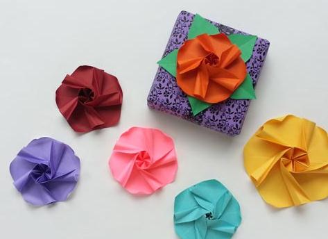 折纸玫瑰花的折法图解威廉希尔中国官网
手把手教你制作精美的折纸锦葵玫瑰花