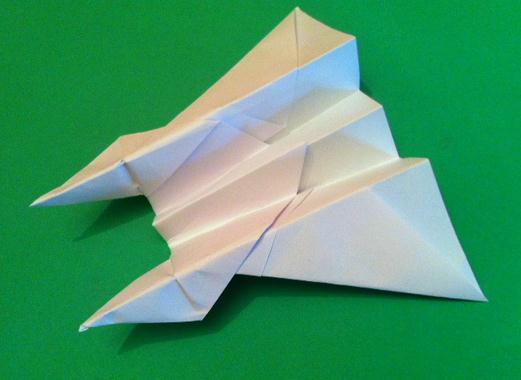 折纸飞机的视频威廉希尔中国官网
手把手教你制作俯冲轰炸机的折法