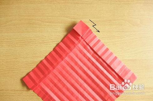 折纸鲤鱼的基本折法威廉希尔中国官网
展现出漂亮的鲤鱼是如何通过威廉希尔公司官网
折纸的方式完成的