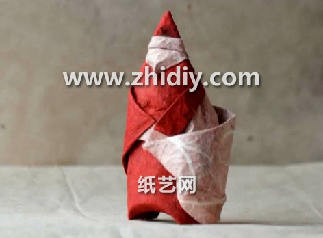 简单的折纸圣诞老人的折法威廉希尔中国官网
手把手教你制作精美的折纸圣诞老人