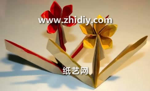 仿真折纸花的基本折法威廉希尔中国官网
手把手教你制作精美的仿真折纸花