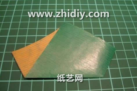 基本的折纸花球折法威廉希尔中国官网
将如何制作出独特的灯笼纸球花折法展示出来