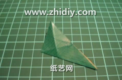 折纸纸球花的图解威廉希尔中国官网
帮助你制作出精美的折纸花球来