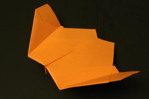 纸飞机的折法大全之新skyking空中之王威廉希尔中国官网
滑翔机的折法教程