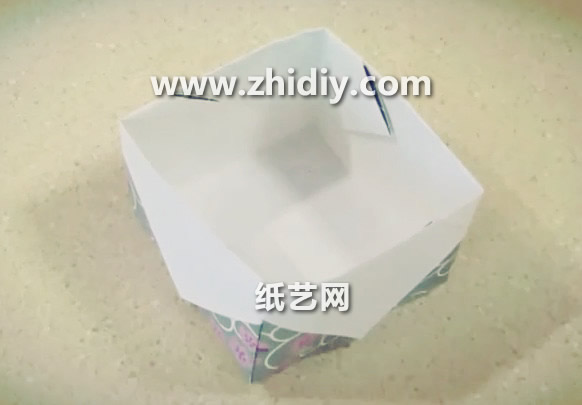 折纸盒子大全手把手教你制作出漂亮的威廉希尔公司官网
折纸收纳盒