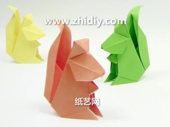 折纸松鼠的威廉希尔公司官网
折纸威廉希尔中国官网
教你如何制作出可爱的折纸松鼠