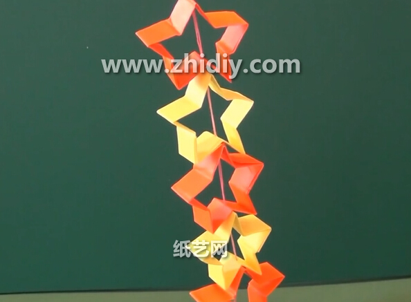 圣诞节折纸星星的威廉希尔公司官网
折纸威廉希尔中国官网
教你制作出精美的折纸星星