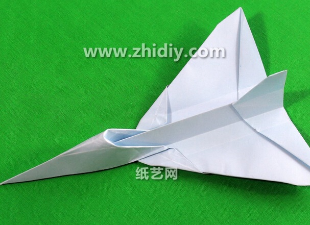 纸飞机折纸大全教你学习如何威廉希尔公司官网
折叠折纸战斗机