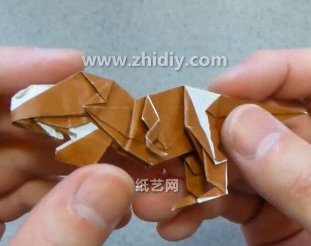 威廉希尔公司官网
折纸小鸡盒子折纸收纳盒的折法威廉希尔中国官网
教你如何制作折纸盒子