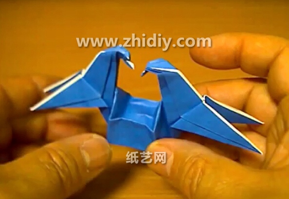 手工威廉希尔中国官网
小鸟的折法教程教你学习双小鸟如何折叠