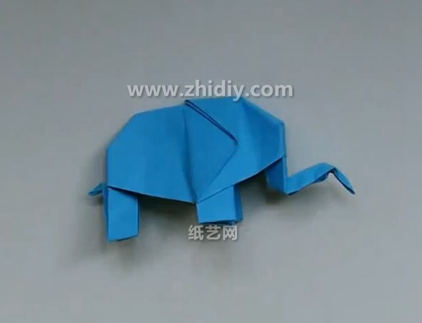 简单折纸大象的威廉希尔公司官网
制作威廉希尔中国官网
教你学习如何制作折纸大象