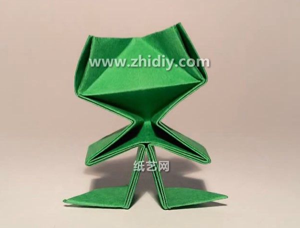 威廉希尔公司官网
折纸青蛙的基本折法制作威廉希尔中国官网
手把手教大家完成折纸青蛙的折叠和制作
