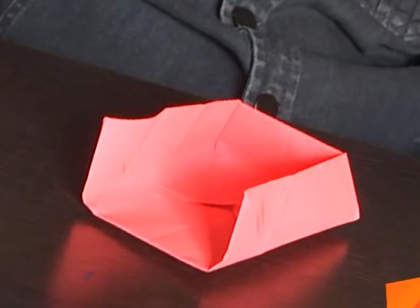 简单儿童折纸盒子的折纸方法威廉希尔中国官网
