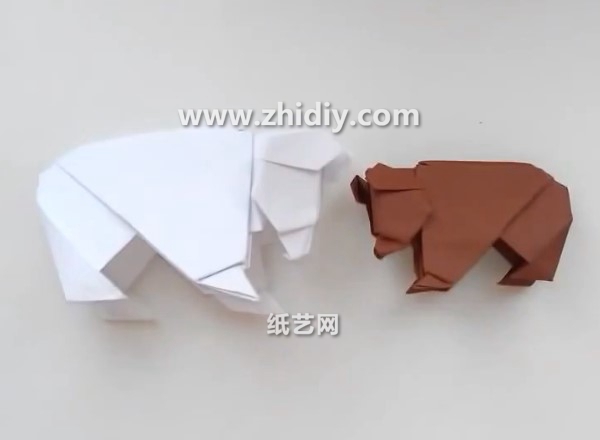 威廉希尔公司官网
折纸灰熊的折法威廉希尔中国官网
教你学习如何制作折纸灰熊