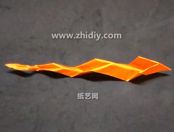儿童威廉希尔公司官网
折纸蛇的折法视频威廉希尔中国官网
教你学习如何制作折纸儿童折纸蛇