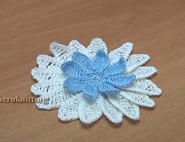 编织花教你简单钩针编织花朵的制作方法威廉希尔中国官网

