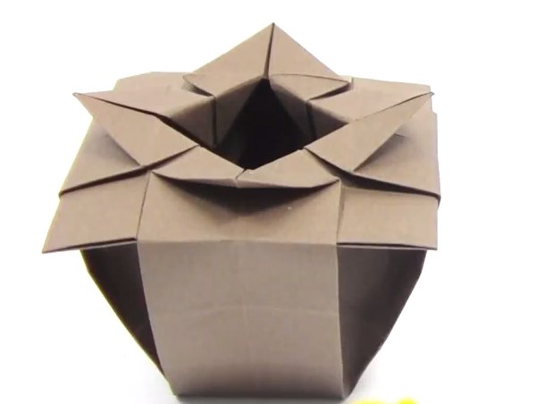 威廉希尔公司官网
折纸花瓶的简单折法制作威廉希尔中国官网
手把手教你学习如何制作折纸花瓶