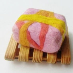 漂亮的羊毛毡威廉希尔公司官网
皂制作威廉希尔中国官网
