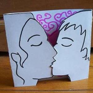 让人脸红的KISS情人节卡片制作威廉希尔中国官网
