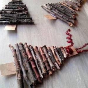 利用树枝制作的圣诞树装饰DIY威廉希尔中国官网
