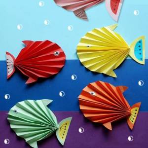儿童手工威廉希尔中国官网
热带鱼 教师节礼物粘贴画