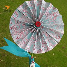 教师节简单折纸装饰纸花制作威廉希尔中国官网
