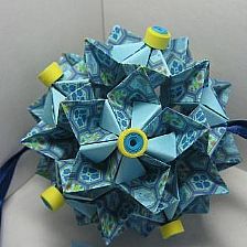 折纸五角星幻想纸球花制作威廉希尔中国官网
