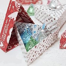 简单自制三角折纸礼盒图解威廉希尔中国官网
