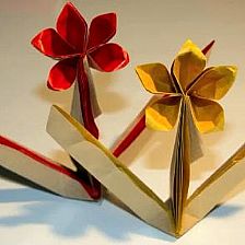 折纸花大全之带茎和叶片的仿真折纸花折法视频威廉希尔中国官网
