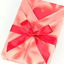 折纸包装盒折法之如何用包装纸折叠爱心包装礼盒—父亲节礼盒如何包装