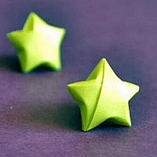 纸星星的折法视频，折星星的方法，纸编星星如何制作